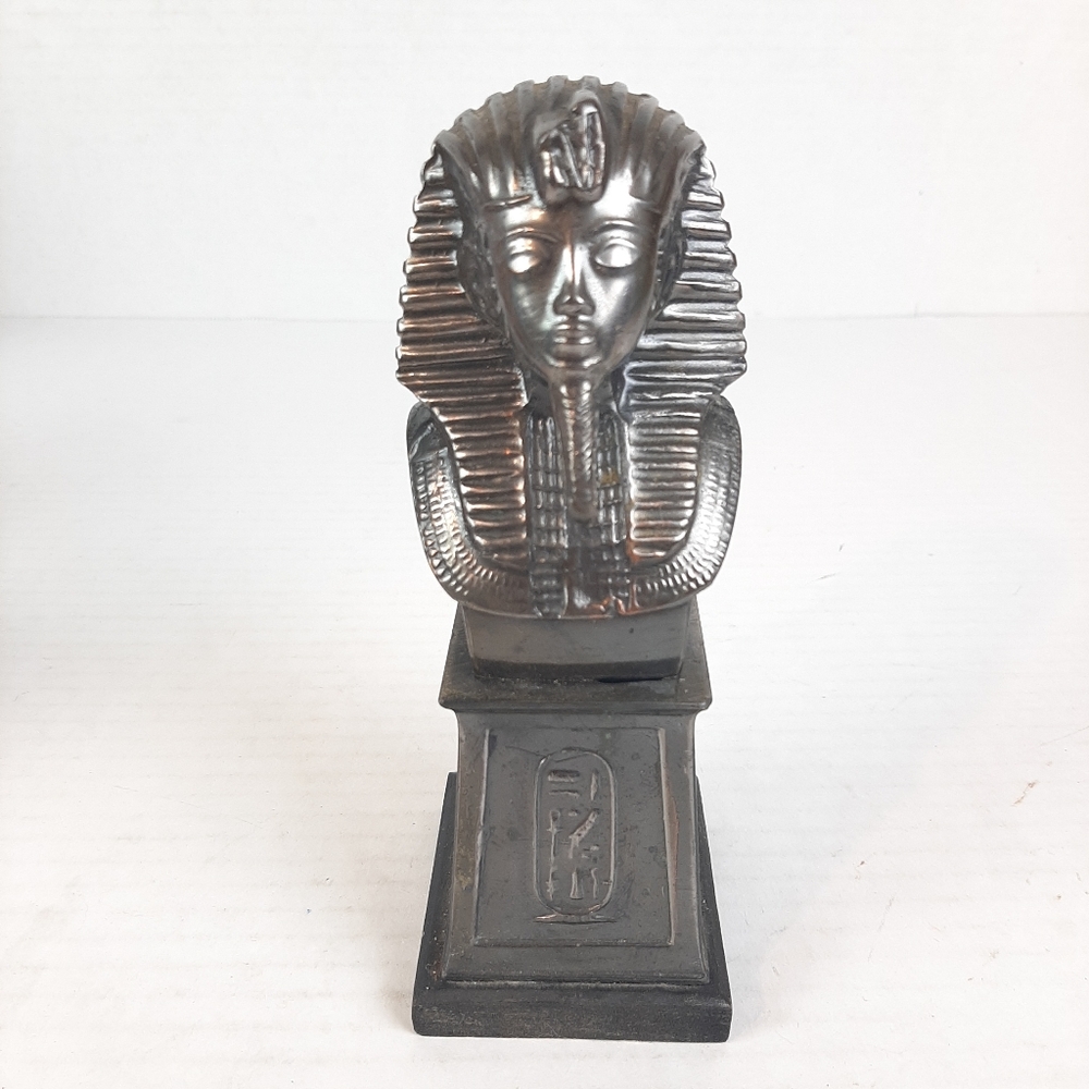 🛍Decorative Collectible Freestanding Egyptian Bronze Statue Pharaoh Paperweight